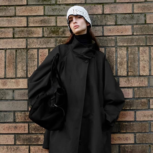 위메농 베런 하이넥 트렌치 자켓 cos