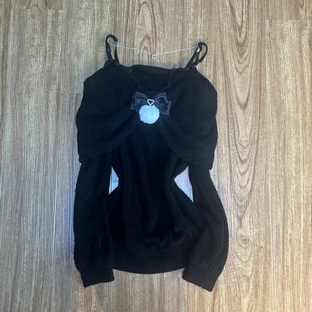 빈티지 블랙 리본 오프숄더 체인 니트 오네갸루 로걀 리즈리사깔 키티