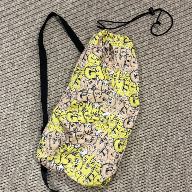 꼼데가르송 X 카우스 드로우 스트링 크로스 바디 백