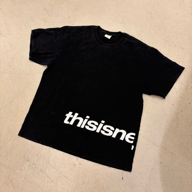 디스이즈네버댓 블랙 빅로고 반팔티