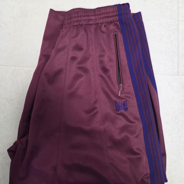 니들스 트랙팬츠 hd핏 s사이즈 버건디