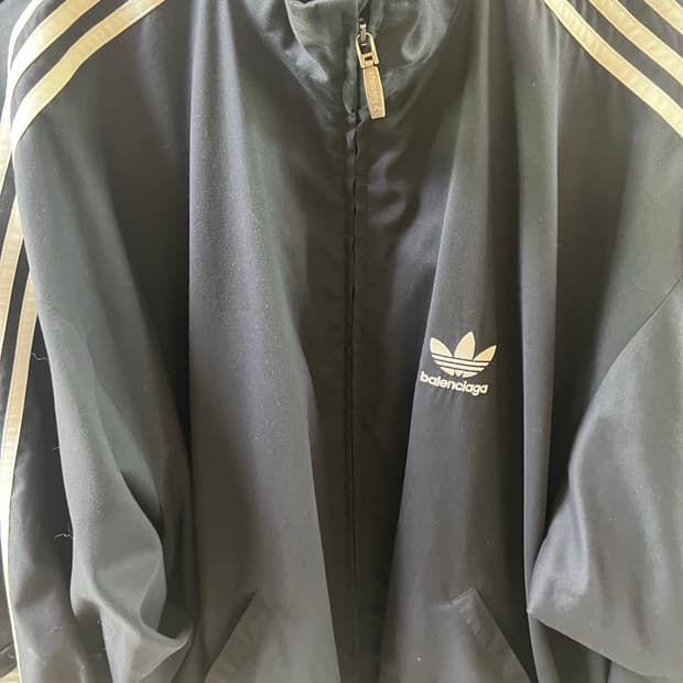 발렌시아가 아디다스 수트 (네이비)