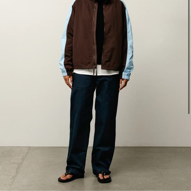 스투시 라이트웨이트 바람막이 브라운s