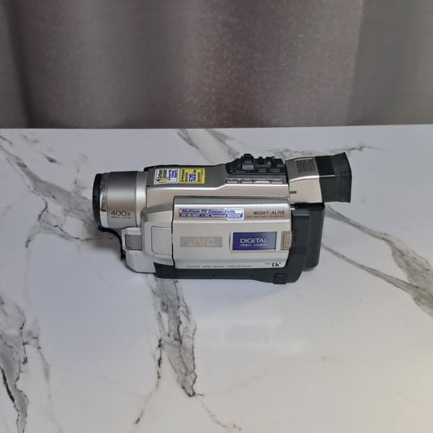 JVC 디지털 6mm 캠코더 GR-DVL310 *하자