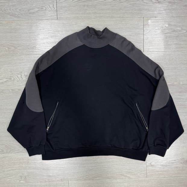 Willy Chavarria 윌리 차바리아 투톤 맨투맨