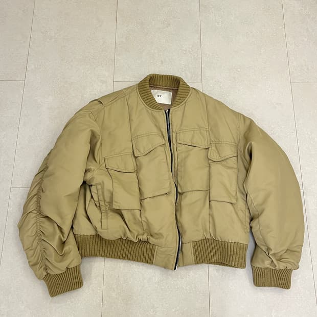 IEY 4 pocket bomber jacket beige
