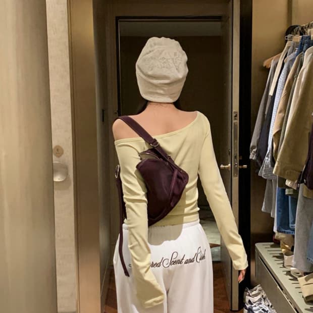 베이델리 퍼브 오프셜더 긴팔 티셔츠 레몬