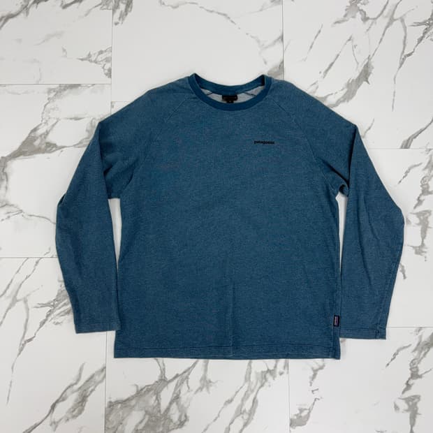 파타고니아 프린팅 맨투맨