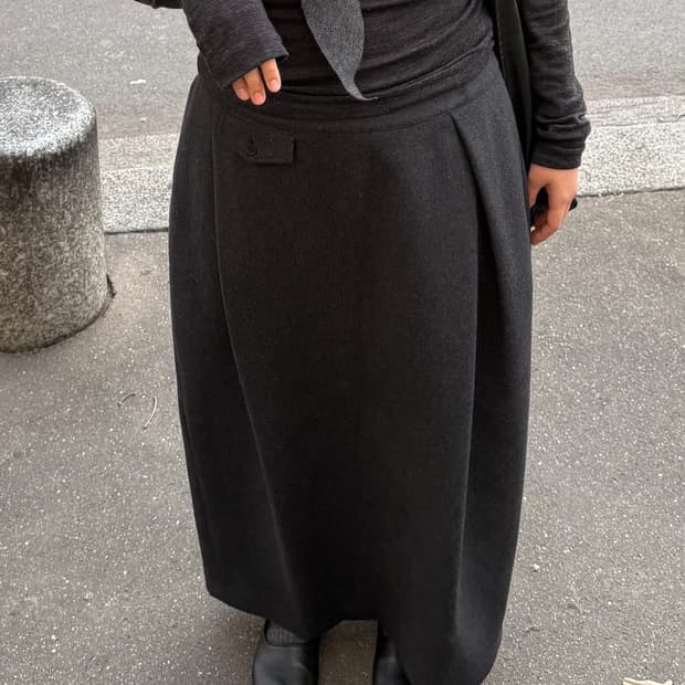 에토스 클래식 턱 스커트 L