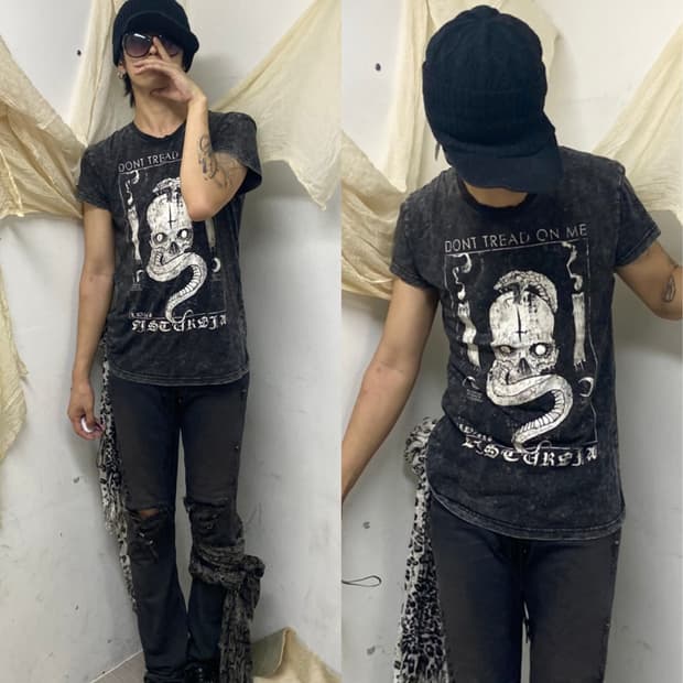 00’s Skull Snake Vintage Washed Print Te