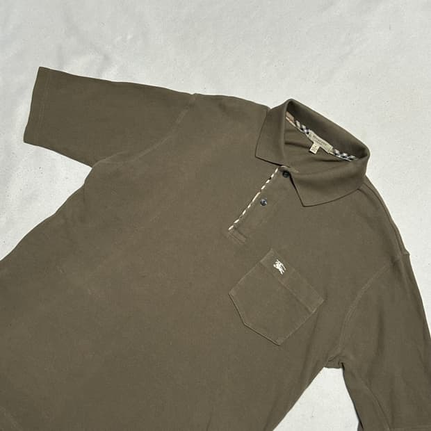 S 버버리 카키 카라 반팔티