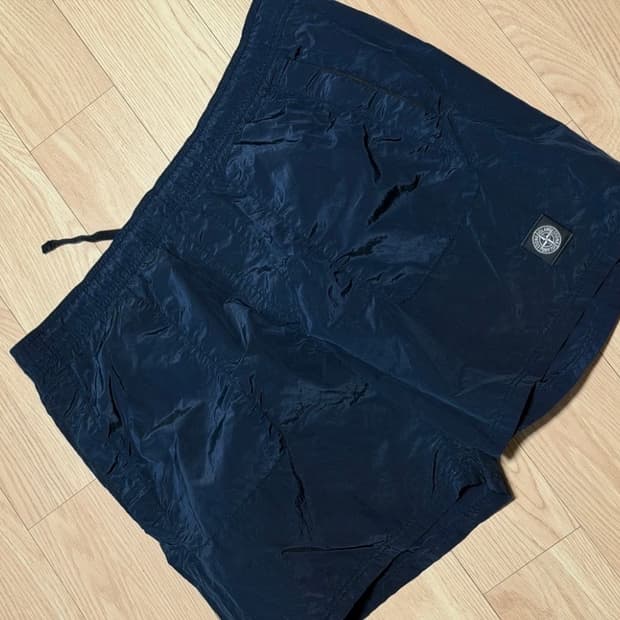 스톤아일랜드 나일론팬츠 xl