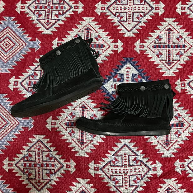 Minnetonka . 프린지 웨스턴 부츠