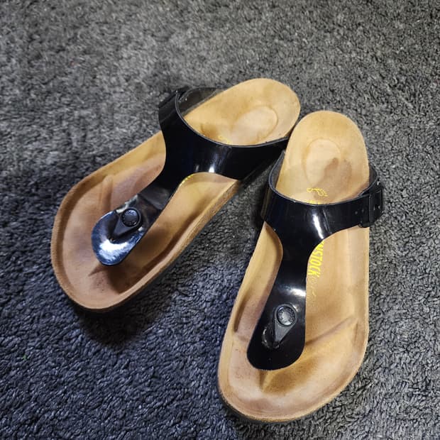 버켄스탁 지제 240사이즈 