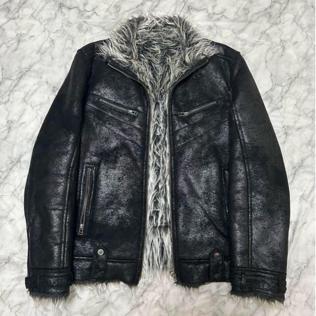 Semantics design 유광 스웨이드 퍼 자켓