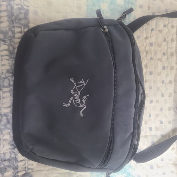 아크테릭스 맨티스2 가방 힙색