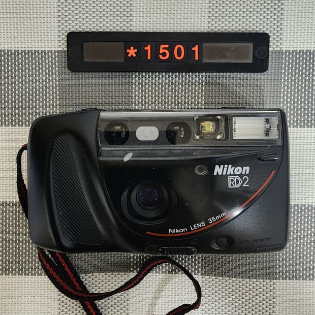니콘 RD 2 필름카메라