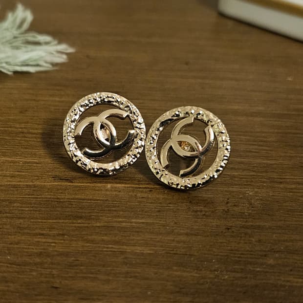 샤넬cc로고 귀걸이(정식통관수입로고)
