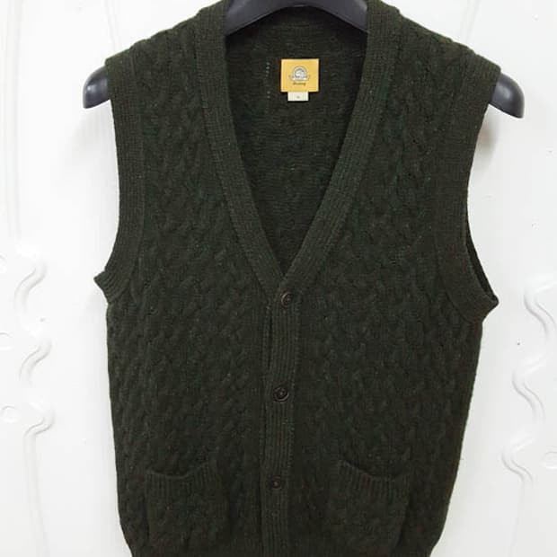 바스통 니트 조끼 카키 M