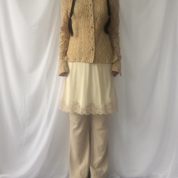 Pattern lace shirt
