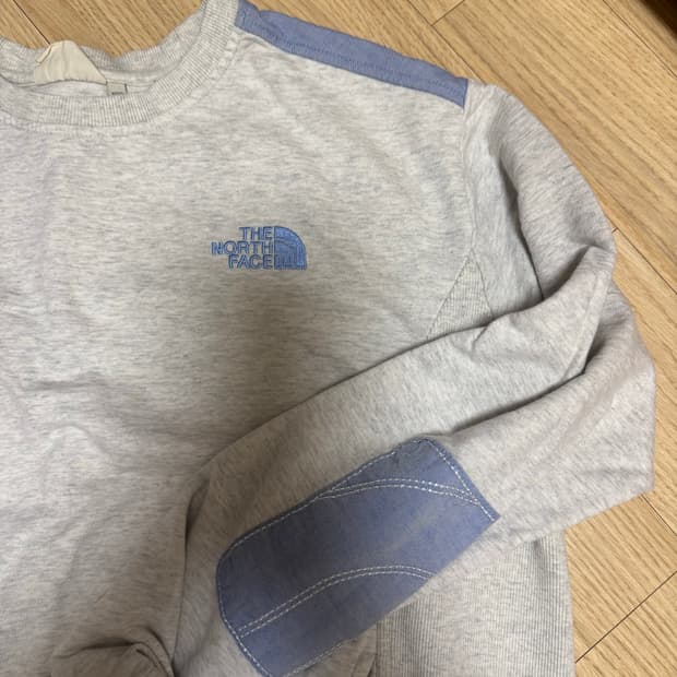 노스페이스 맨투맨