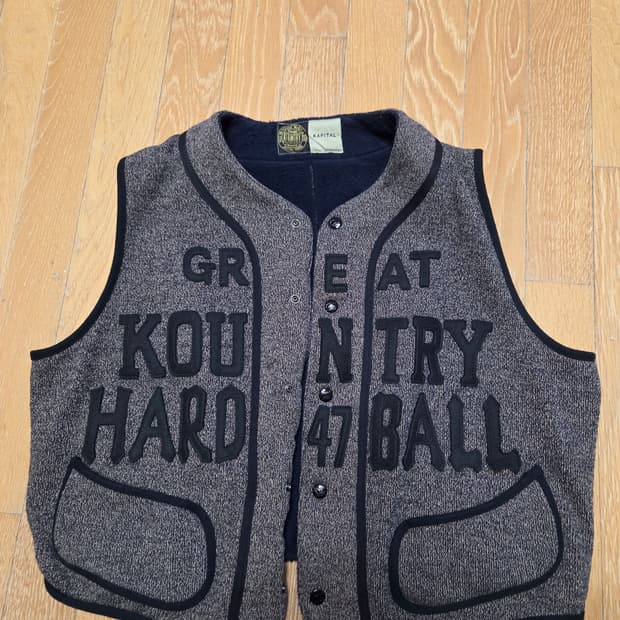 캐피탈 컨트리 베스트 조끼
