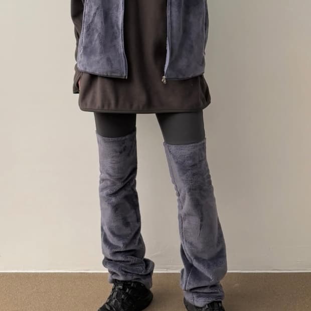 25-004 FLEECE BOA LEGGINGS (2)