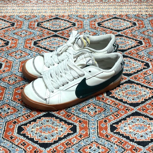 나이키 블레이저 로우 점보 그린 UK8/270