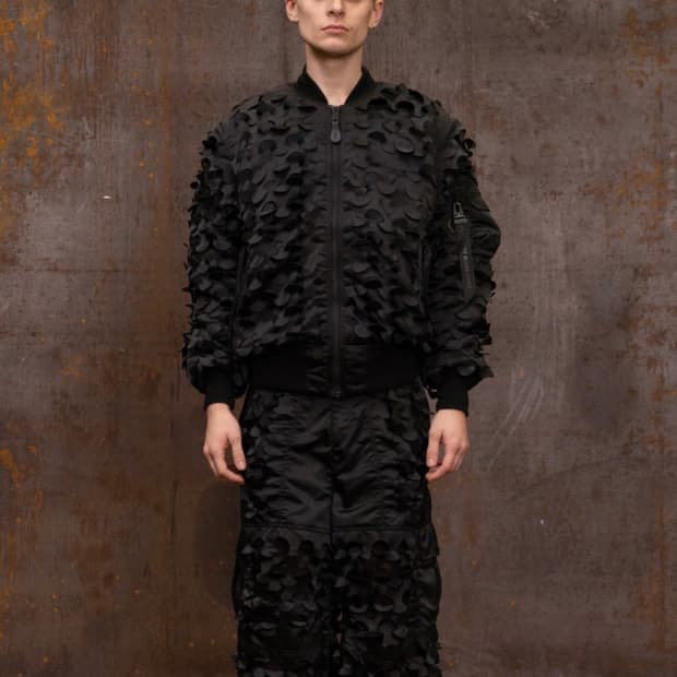 알파 인더스트리 MA-1 울칸스 플라이트 자켓 블랙