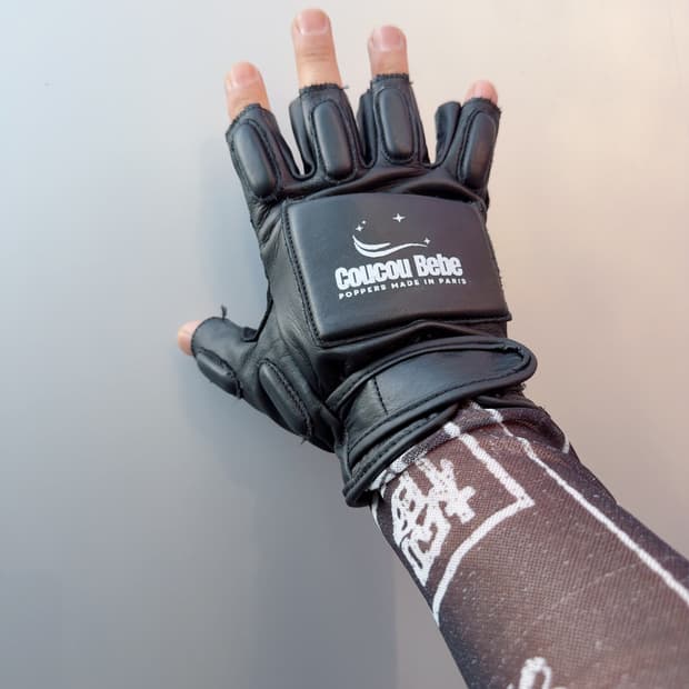 쿠쿠베베 BOTOX 레더 글로브