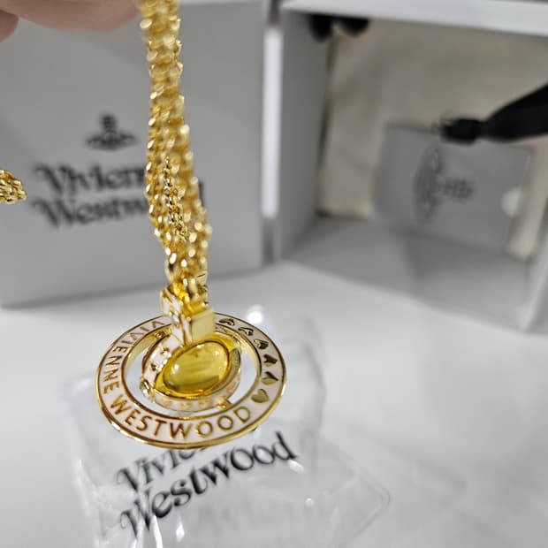 비비안웨스트우드 나나 콜라보 orb 목걸이 스몰 사이즈