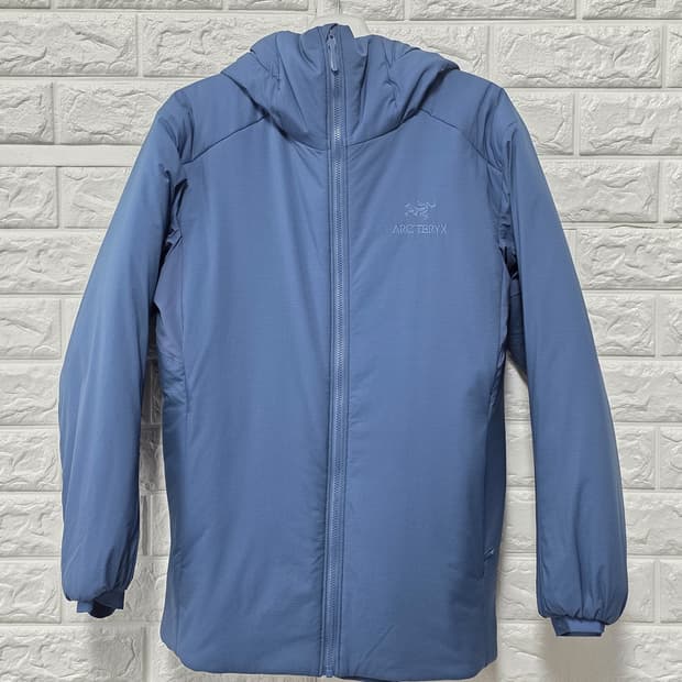 택포// 아크테릭스 아톰 후디 자켓 S