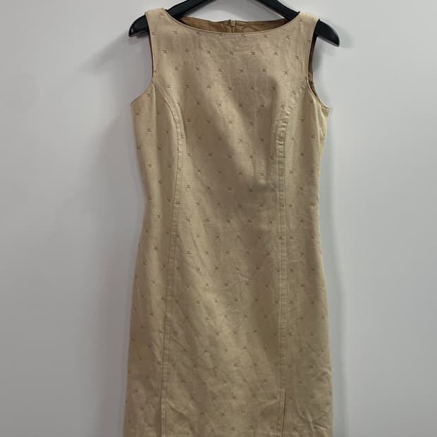 버버리 자가드 패턴 나시 원피스 (on.239)