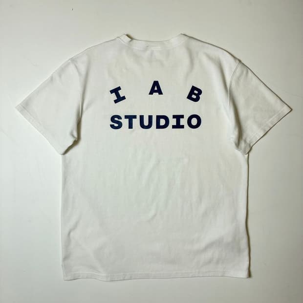 아이앱스튜디오 빅로고 오버핏 반팔 티셔츠 PN9684