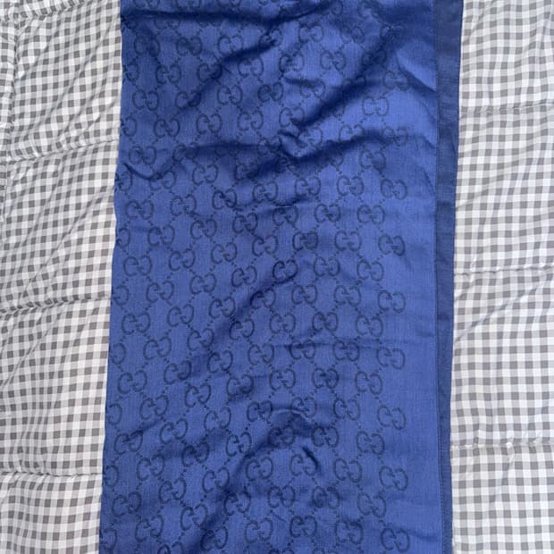 Gucci silk blue muffler 💎, 구찌 실크 블루 머플러