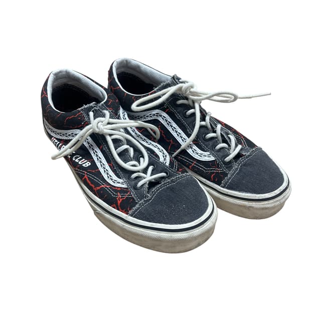 반스 X 기묘한 이야기  스타일36 헬파이어 클럽  265