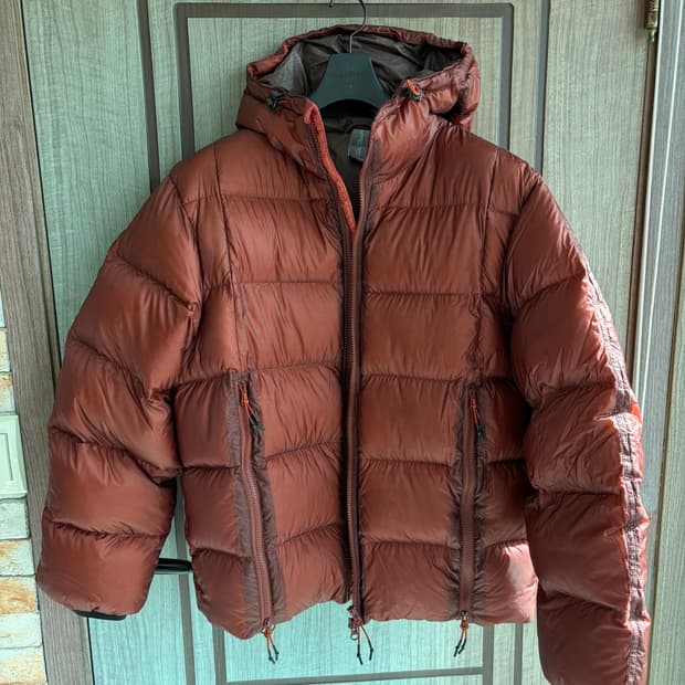 언어펙티드 LS후드 다운 점퍼 브릭