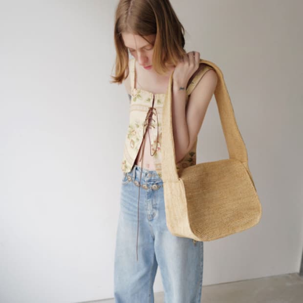 아카이브앱크 툭 메신저백 판매합니다.