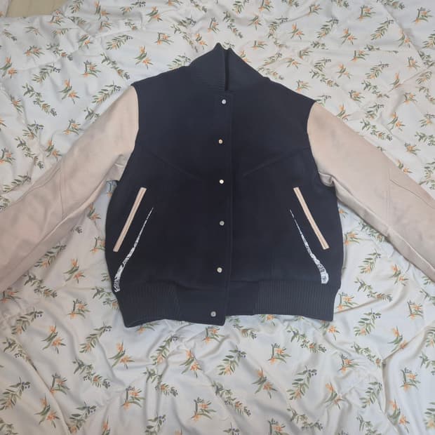 엑슬림 바시티 자켓 ep06 S 사이즈