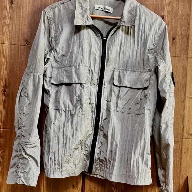 스톤 아일랜드 바람 막이 xl 실 100정도