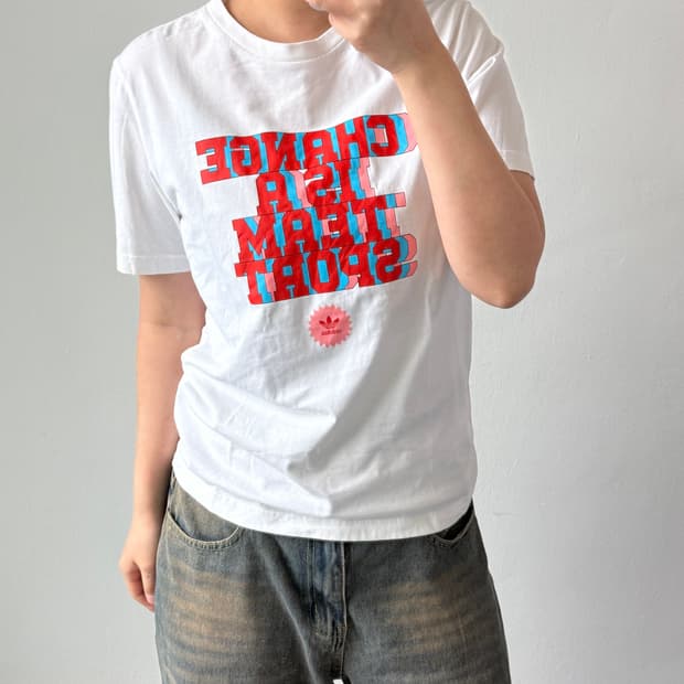 [M] 아디다스 슬로건 반팔 티셔츠