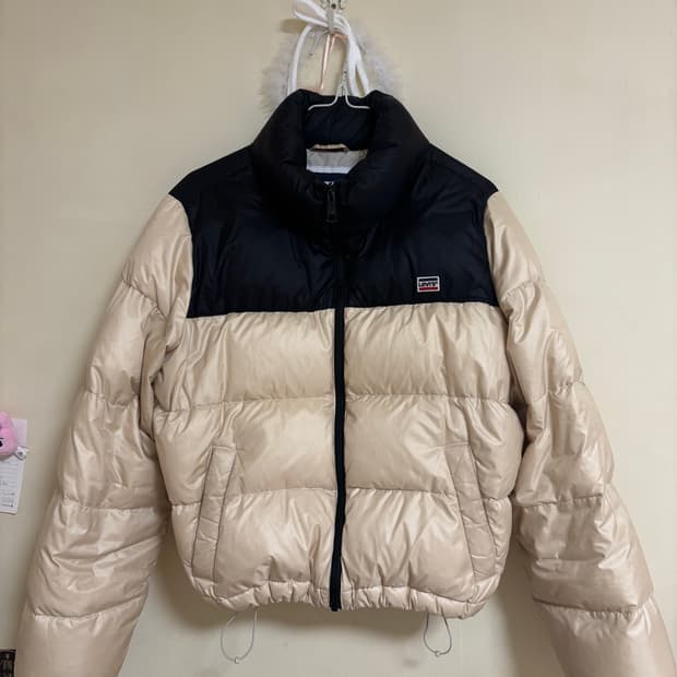 리바이스 배색 패딩 노스페이스 눕시 푸퍼 칼하트