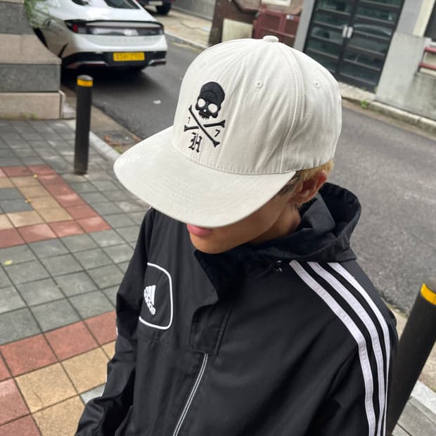 하이드로겐 스컬 스냅백