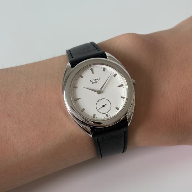 1990s Avenue Small Seconds Silver Quartz