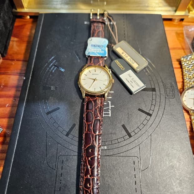 빈티지 세이코 SJA258P 쿼츠 금장 가죽 시계