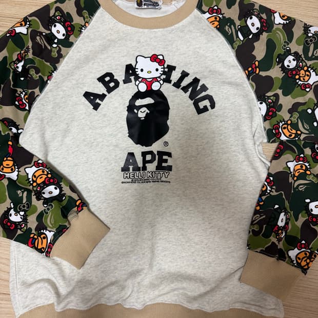Bape 베이프 마일로 헬로키티 콜라보 맨투맨