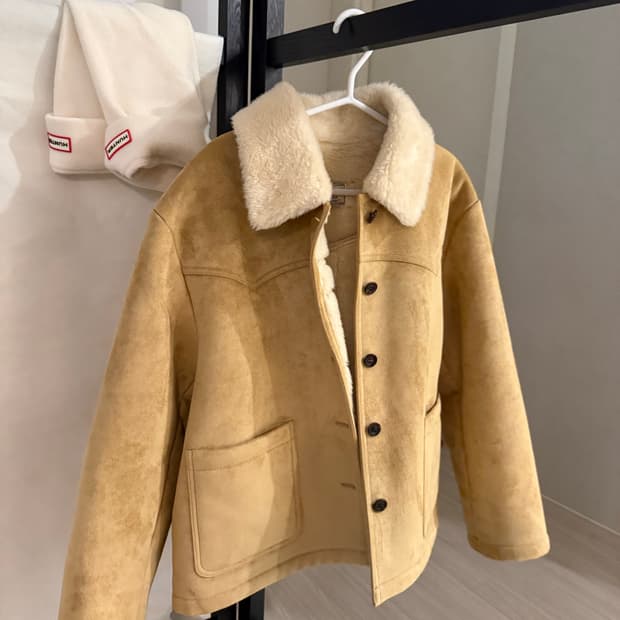 썸웨어버터 무스탕