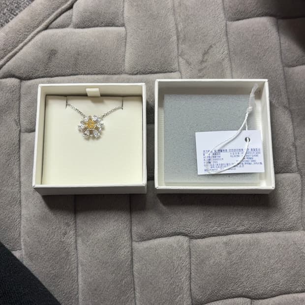 스와로브스키 목걸이