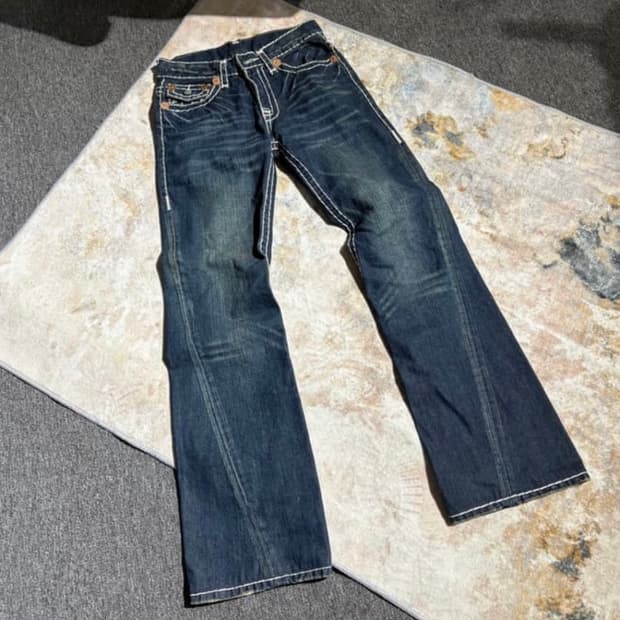 트루릴리젼 부츠컷 데님