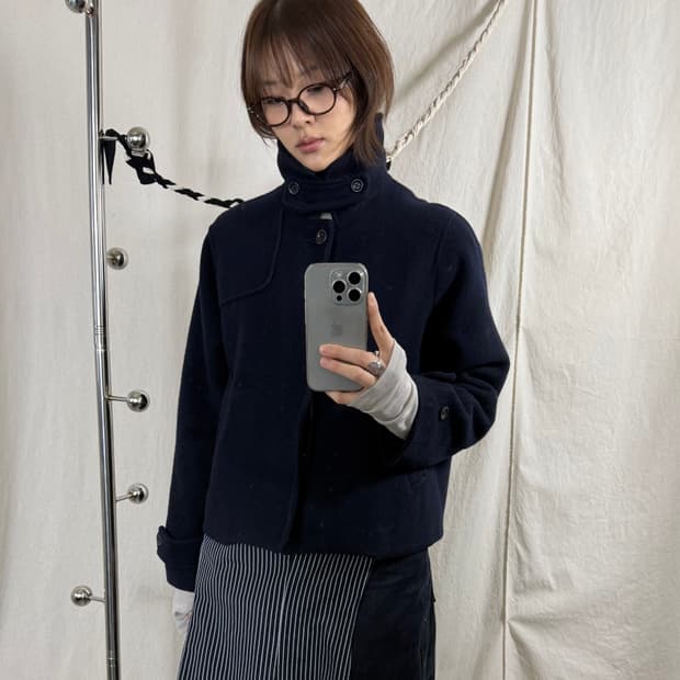 Grandma Mama Daughter 숏 코트